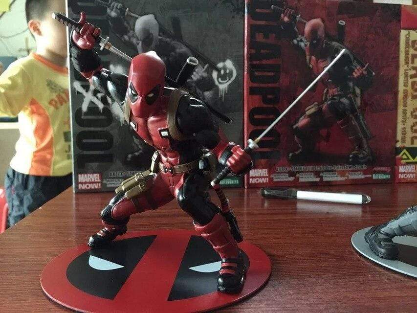 Figurine Marvel Deadpool Tresor Otaku