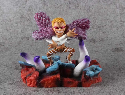 Figurine One Piece Luffy vs Doflamingo Doflamingo Tresor Otaku
