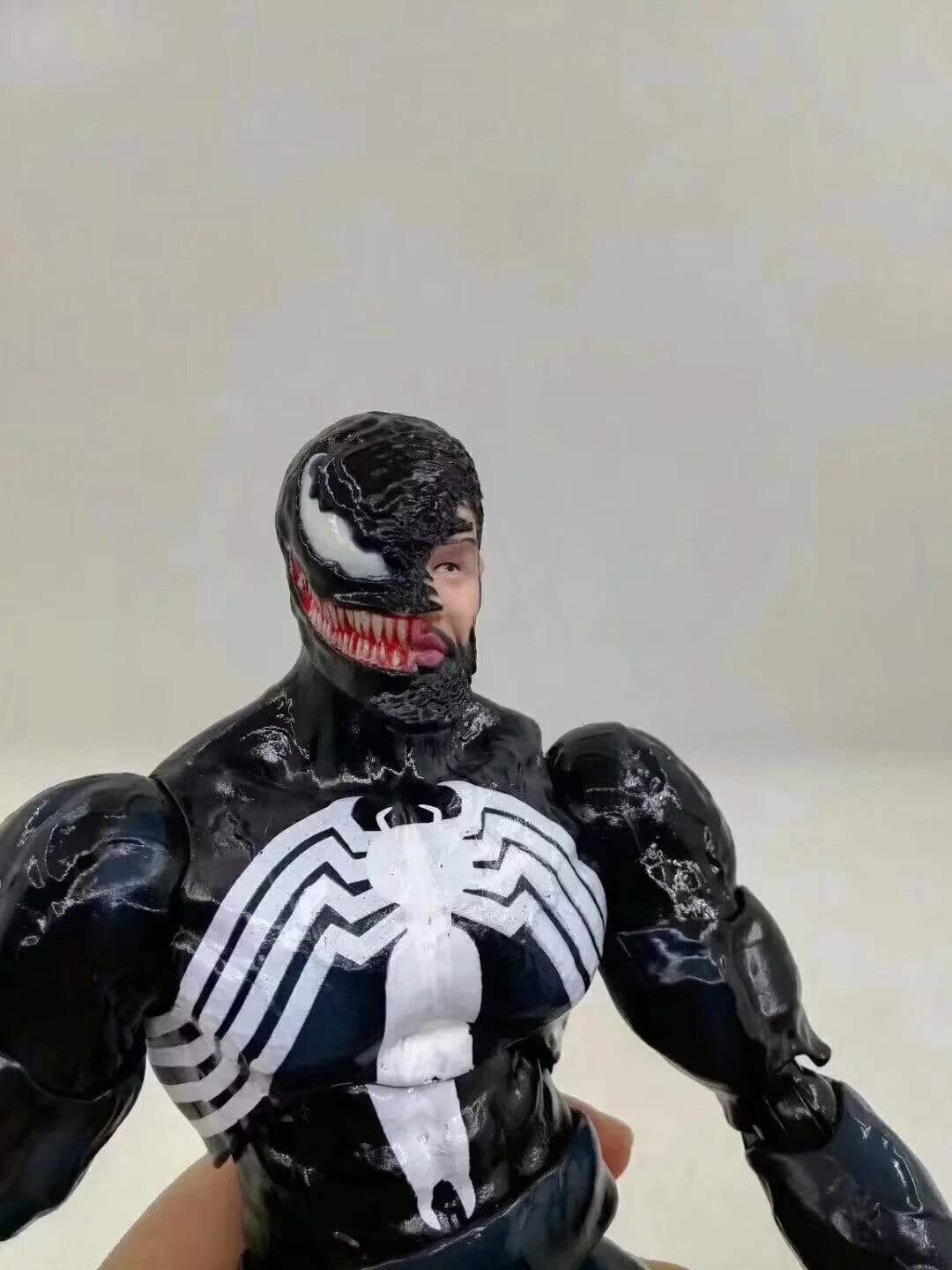 Figurine Venom Articulée Tresor Otaku
