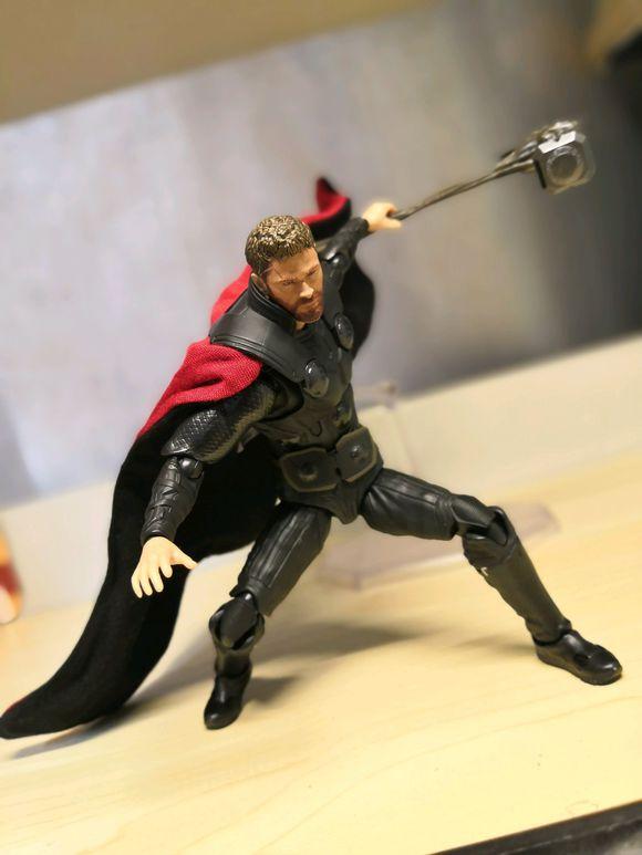 Thor Avengers Figurine Tresor Otaku